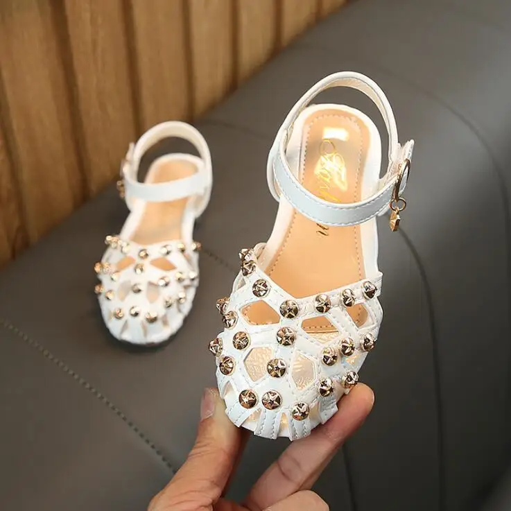 Style 2 Г. Новая летняя детская Нескользящая пляжная обувь с мягкой подошвой сандалии принцессы с открытым носком и кроликом для девочек размер 13,5 см-22 см - Цвет: Style 2