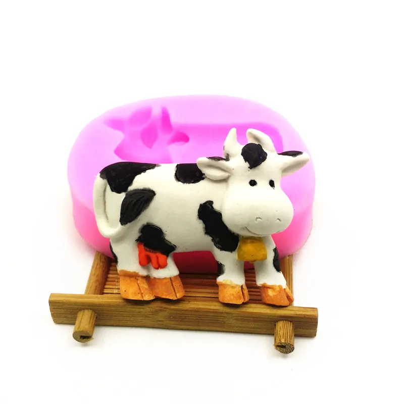 

Cute Cow Silicone Mold, Chocolate Moisturizing Cake Mold, Cake Decorative Tool DIY, Silicone Soap Mold LH10