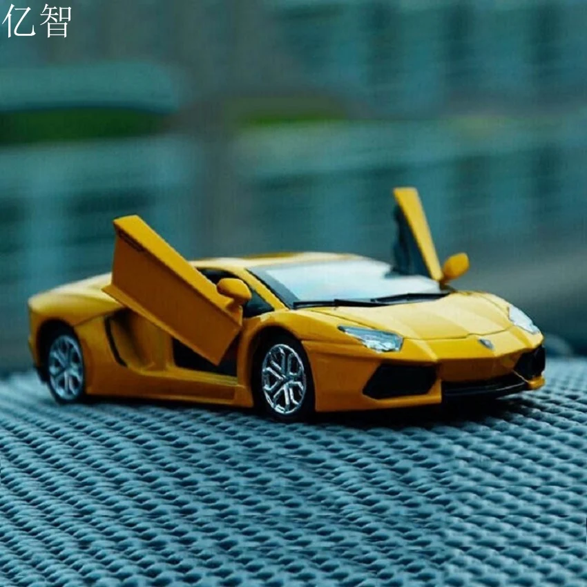 Автомобильный парфюм твердый крутой автомобиль модель 1:32 Воздухораспределитель