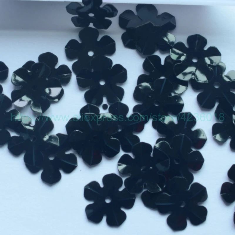 

25g 13mm Solid Black Five leaf Cup Flower Shape PVC Loose Sequins For Crafts Paillettes Sewing Decoration Garment DIY Accessory
