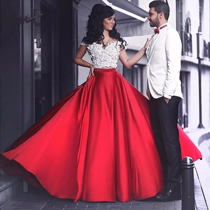 

Fashion Red and Ivory Sweetheart Appliqued Flowers Two Pieces Prom Dresses