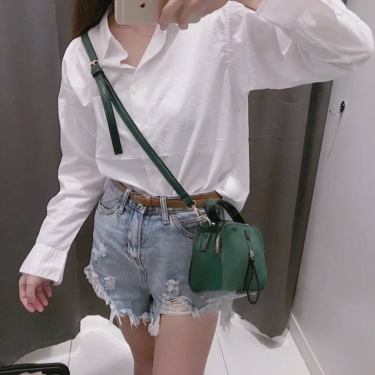 (11)