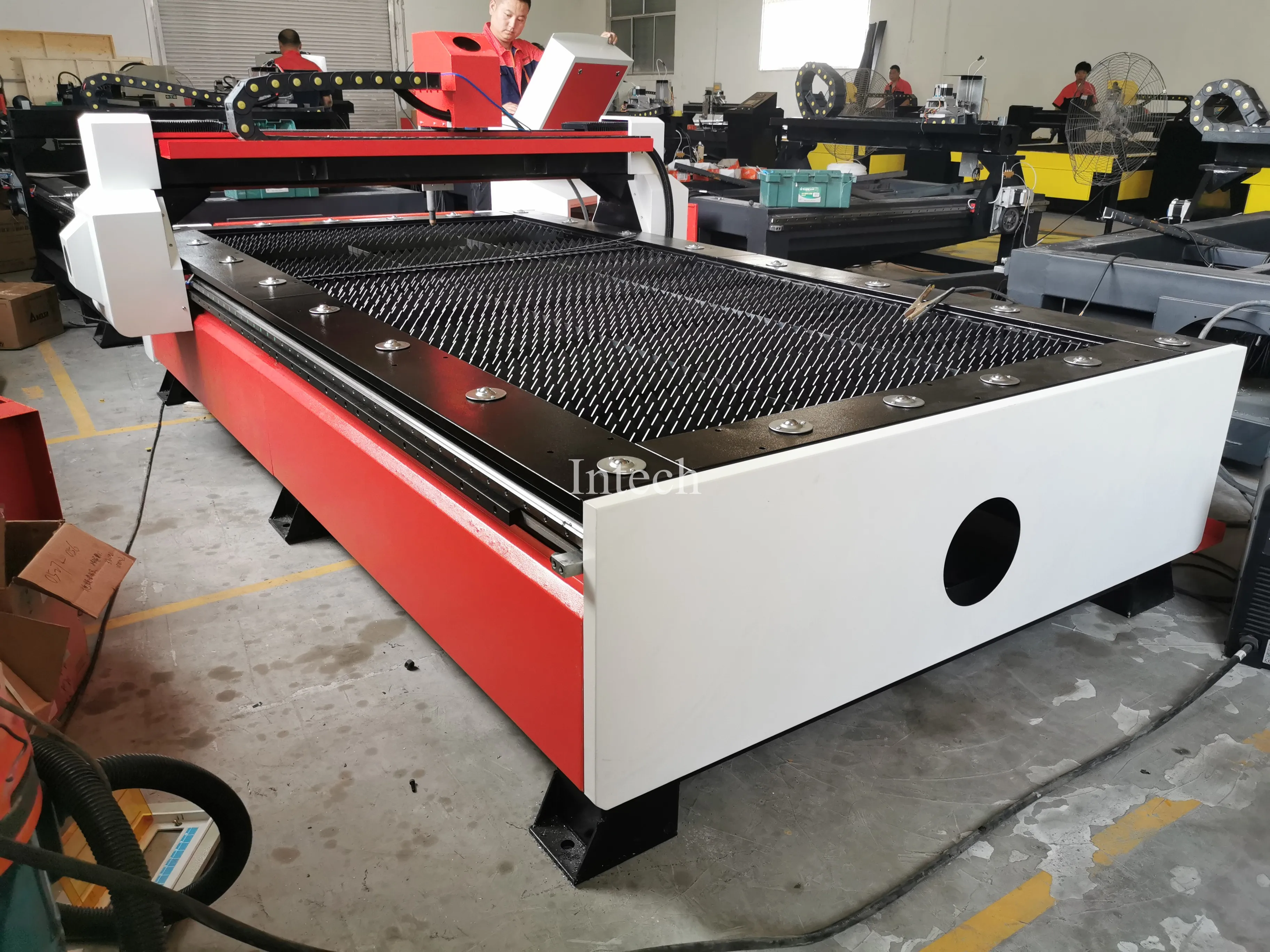 Стол для промоутера типа cnc плазменная машина для резки труб 1325 1530 с резервуаром для воды