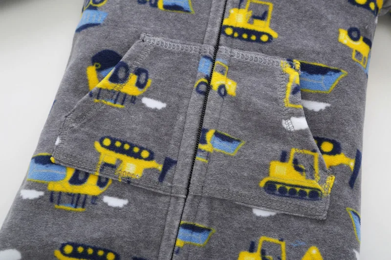 4331248690_1505242207