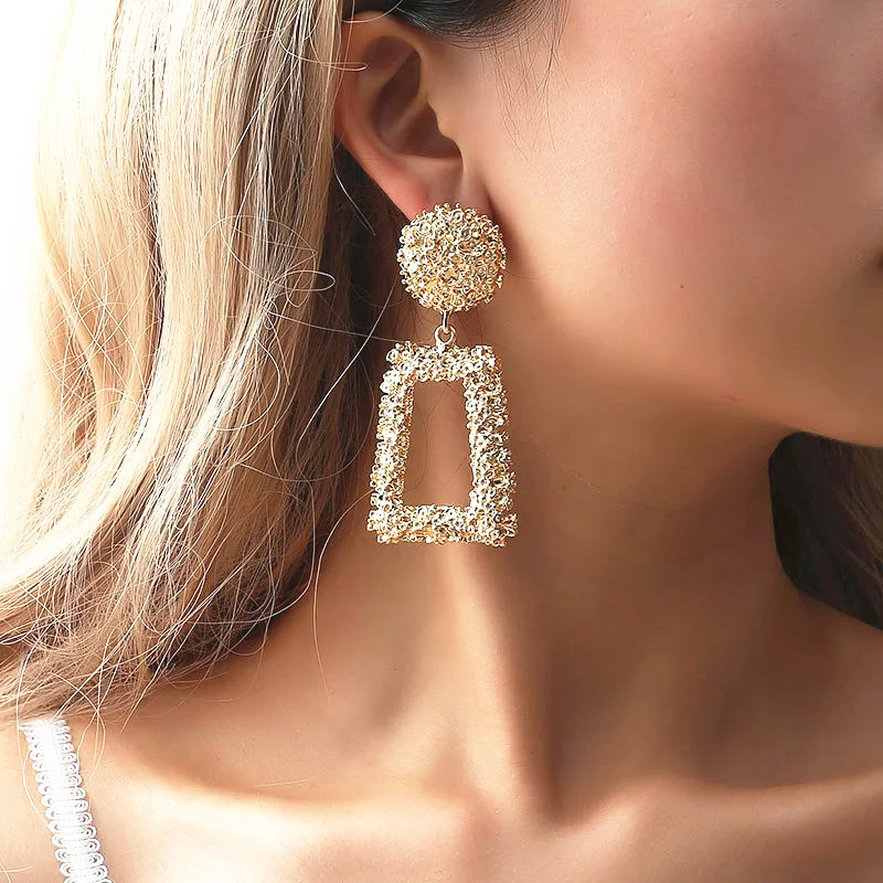 

ZCHLGR New 2019 Handmade fashion simple geometric circular exaggeration long earrings girls popular Stud earrings temperament