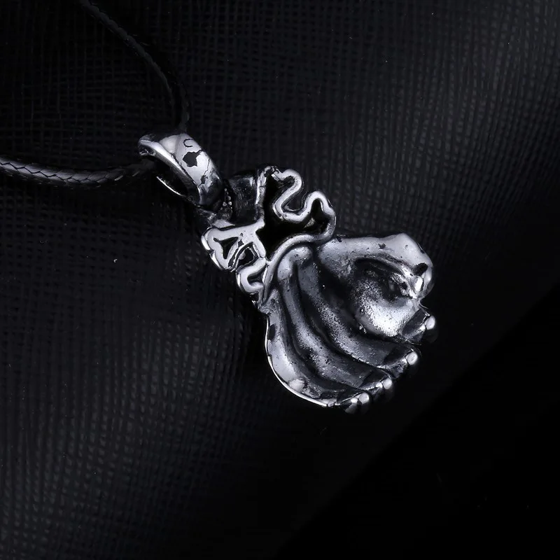 TDQUEEN Rock Punk Bib Collar Pendant Necklaces Retro Vintage Metal Black Leather Cord Punk Fist Men Necklace (3)