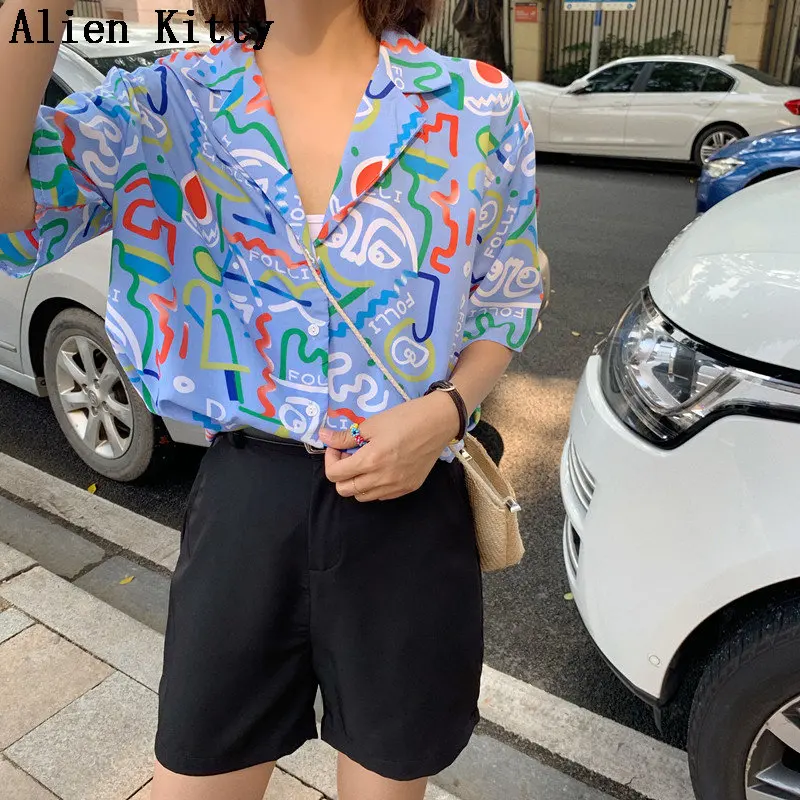 

Alien Kitty Korea Stylish Summer 2019 Sweet Print Women Simple Fresh Free Casual Short-Sleeved Loose Elegant Shirt 2 Colors