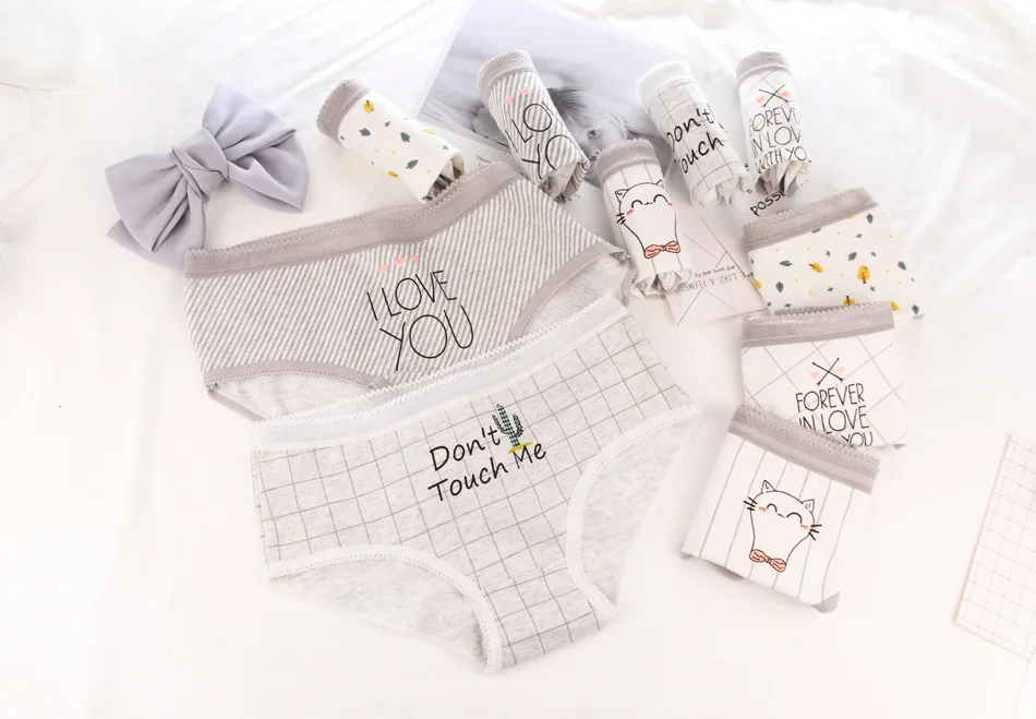 lattice-letters-print-underwear-4