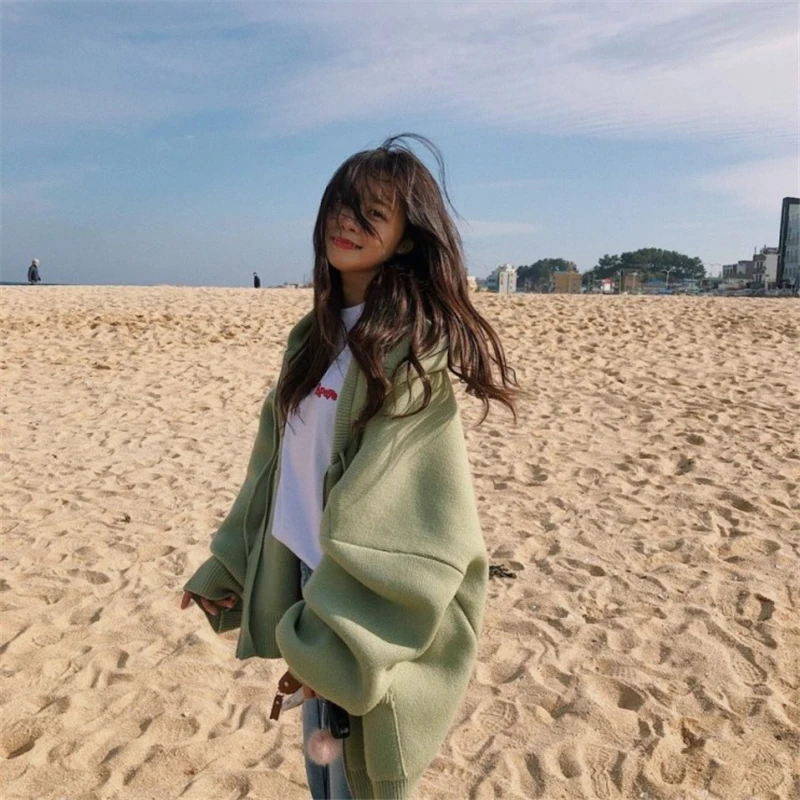 Дешево Новинка 2019, осенне зимний кашемировый свитер в Корейском стиле для девочек, Свободный кардиган на молнии с капюшоном большого размера, плот...