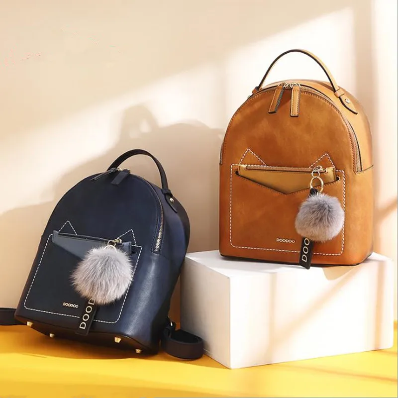 

2018 NWE Korean version of the autumn female shoulder bag wild cat college style PU bag simple fashion retro female backpack