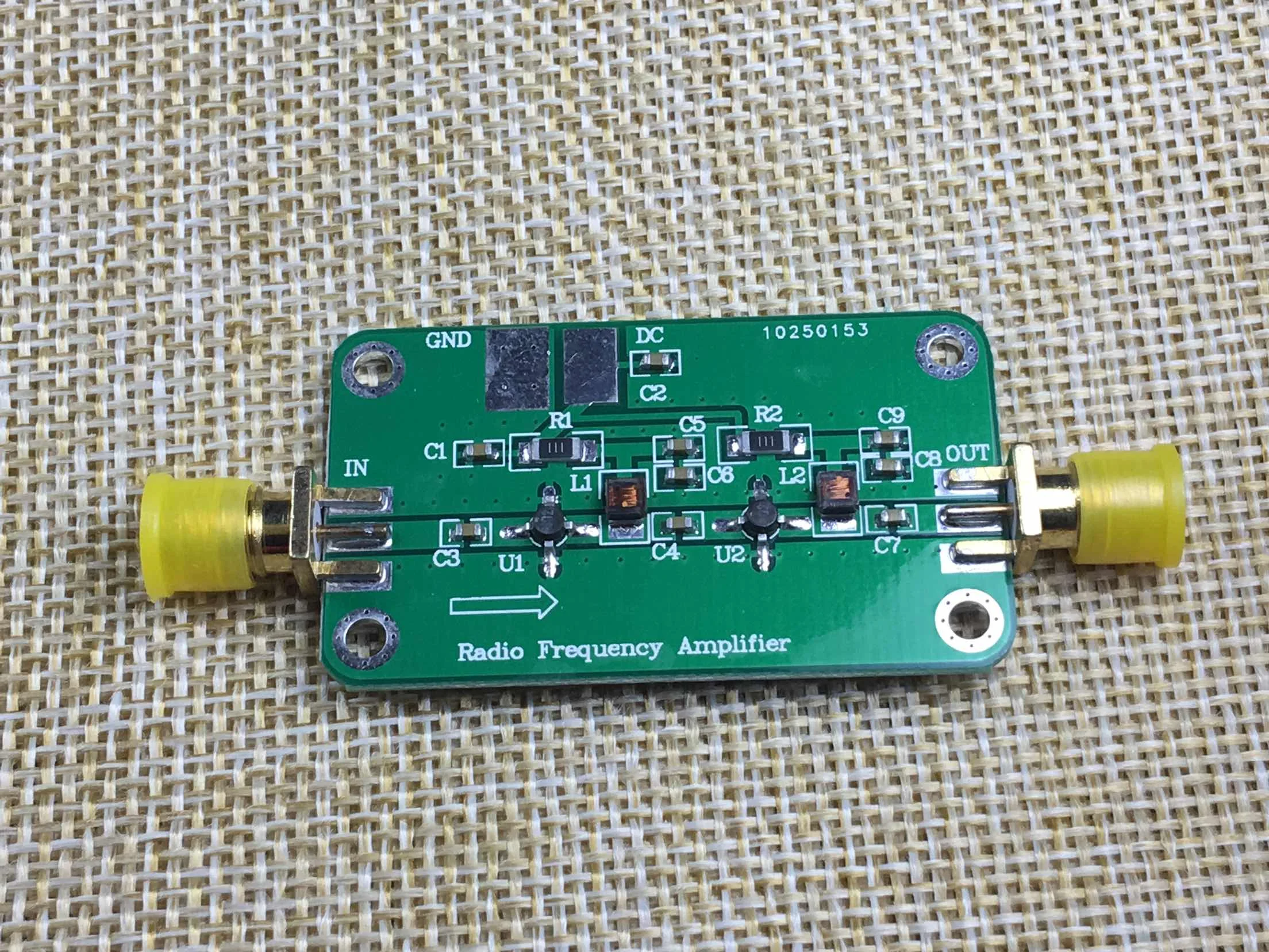 RF Broadband Low Noise Amplifier 1MHz to 2000MHz 64dB Gain NF1.8in