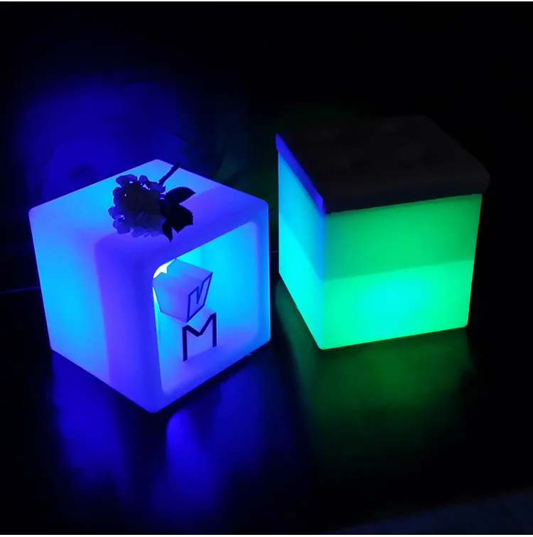 750 3508_47912030