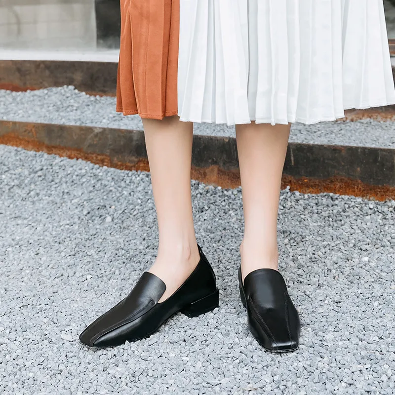 YMECHIC/; женские туфли из натуральной кожи на массивном блочном каблуке; Цвет черный, желтый; туфли-лодочки на низком каблуке с квадратным носком; весенние модные лоферы