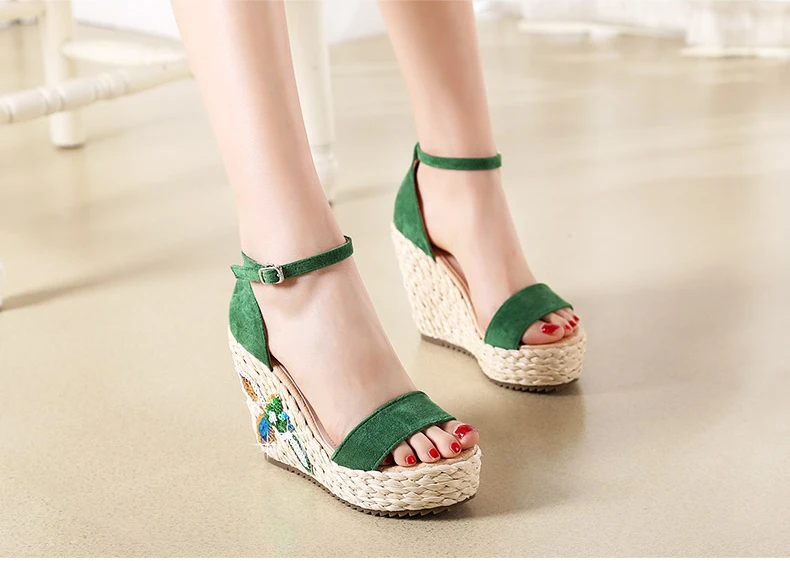 Г., новые летние женские туфли на высоком каблуке онлайн черные босоножки на танкетке модные женские туфли зеленого и желтого цвета, маленькие размеры