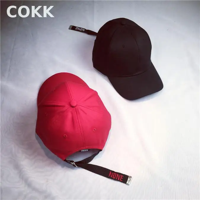 Prix pour COKK Punk Rouge Noir Casquette de baseball Réglable Hommes Femmes Casquette Snapback Casquettes Touca Os Aba Reta Designer Cap Prix pour COKK Punk Rouge Noir Casquette de baseball Réglable Hommes Femmes Casquette Snapback Casquettes Touca Os Aba Reta Designer Cap