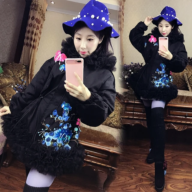 Best price at $180 Cheap 2016 new winter Thailand tide brand Custom Embroidered retro flower mesh agaric laces padded coat female.