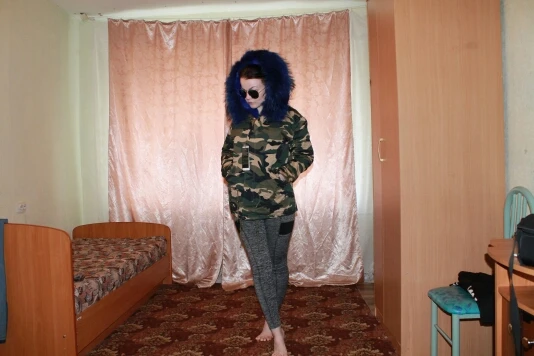 Горячая большой енот природный натуральный мех пальто для женщин зимняя куртка Женское зимнее пальто Женская парка толстая подкладка Украина