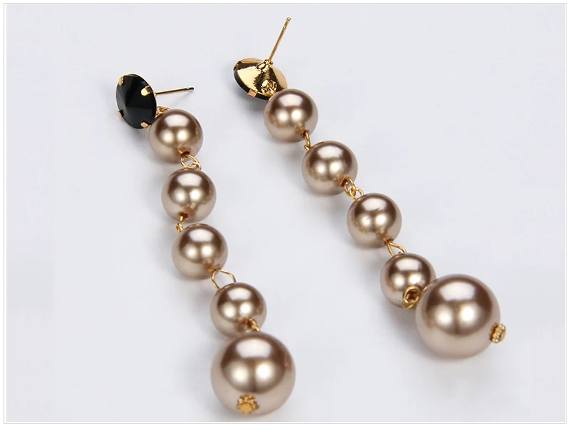 Balls-earrings-Details_02