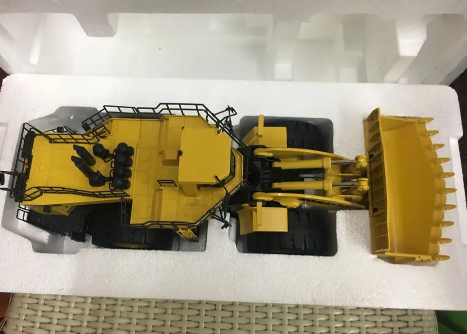 Rare NZG Комацу WA 1200 колесный грузчик 1:50 Масштаб литой металл модель 889|diecast models|caterpillar