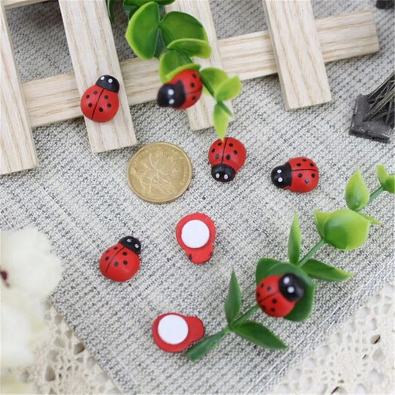 

100pcs/Bag Wooden Ladybird Ladybug Sticker Children Kids Painted Adhesive Back DIY Craft Home Party Holiday Decoration K0202