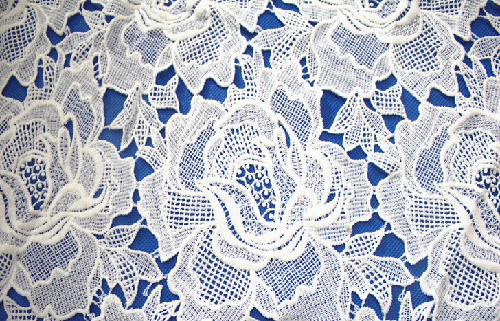 

130 см в ширину, молочное волокно, гипюр, Большая фотография, кружево с великолепной вышивкой, фототкань