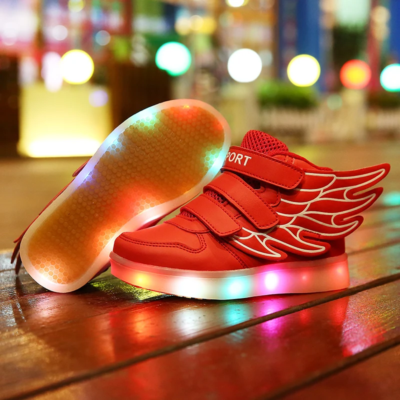 

2017 New Spring Sport Kids Light Up Shoes Children Shoes Girls Breathable Casual Luminous Krasovki Running Led Glowing Sneakers