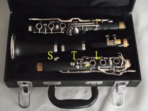 

Advanced clarinet Bb ebonite 19 KEYS good sound