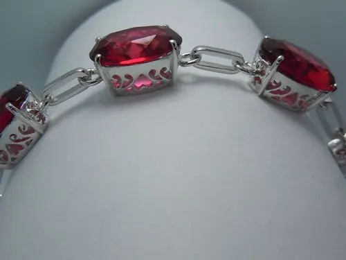 

Avoid freight silver jewelry wholesale custom impressive 100% natural ruby elliptic 925 silver bracelet