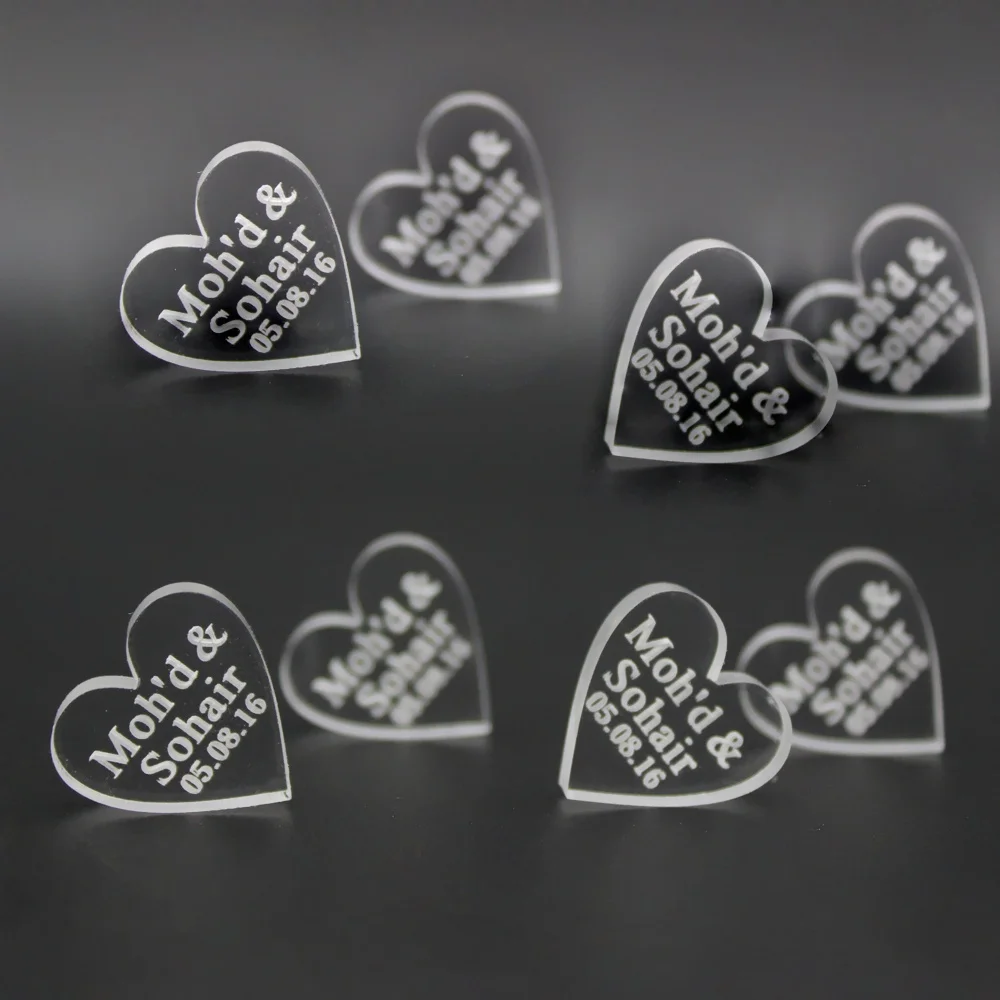 50pcs Personalized Engraved Name Card Mirror / Clear MR & MRS Surname Love Heart Wedding Table Decoration Favors Size