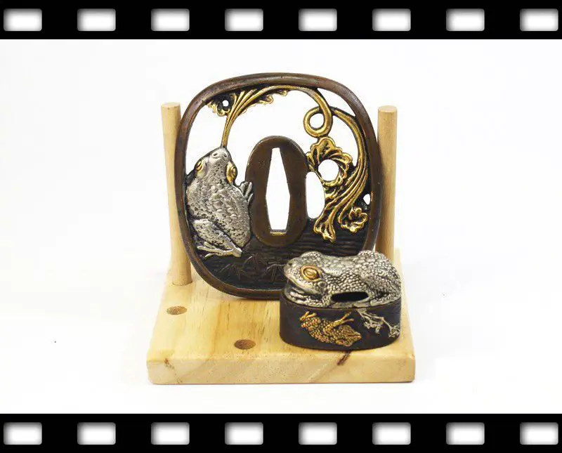 

TFK028 SAMURAI KATANA TOAD TSUBA FUCHI KASHIRA KATANA FITTINGS FOR DIY
