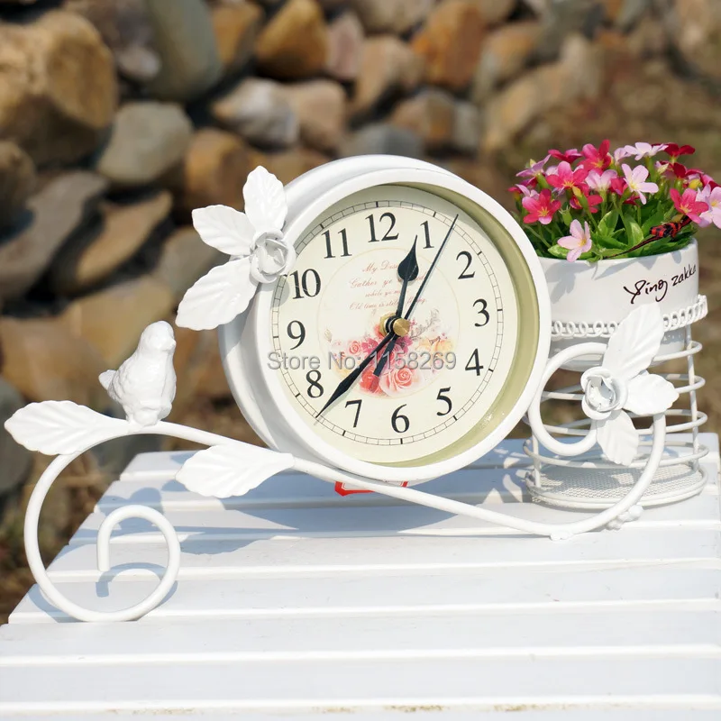 Rural Style Metal Bird clock Home Decoration Handwork Garden Table clock With Pen Pot Black White Colour