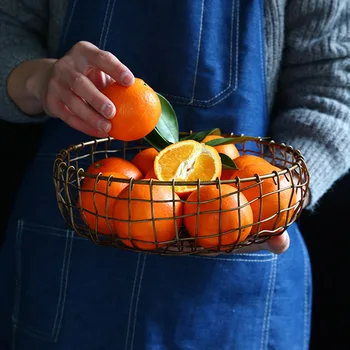 

Vintage Color Fruit Basket Home Snack Storage Basket Geometric Net Wrought Iron Bread Baskets Desktop Organizer Frame