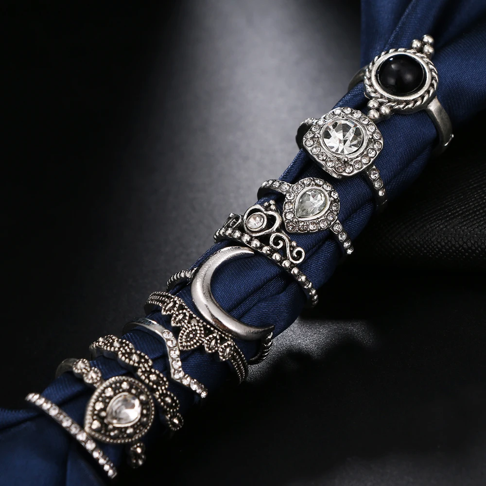 FAMSHIN 10PCS/Set Vintage Antique Silver Moon Heart Ring Set Crown Opal Stone Finger Midi Rings Set for Women Boho Jewelry Gift