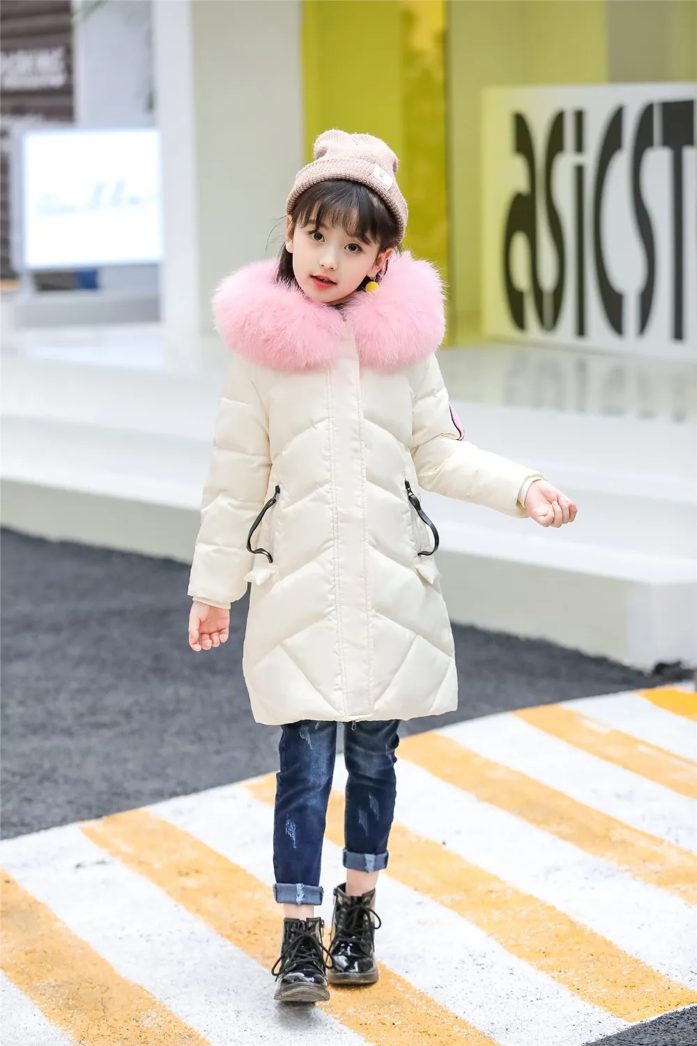 Мода года, зимние куртки-пуховики для девочек детские длинные пуховые пальто меховые шубы с капюшоном на молнии для девочек, теплые пуховики для девочек