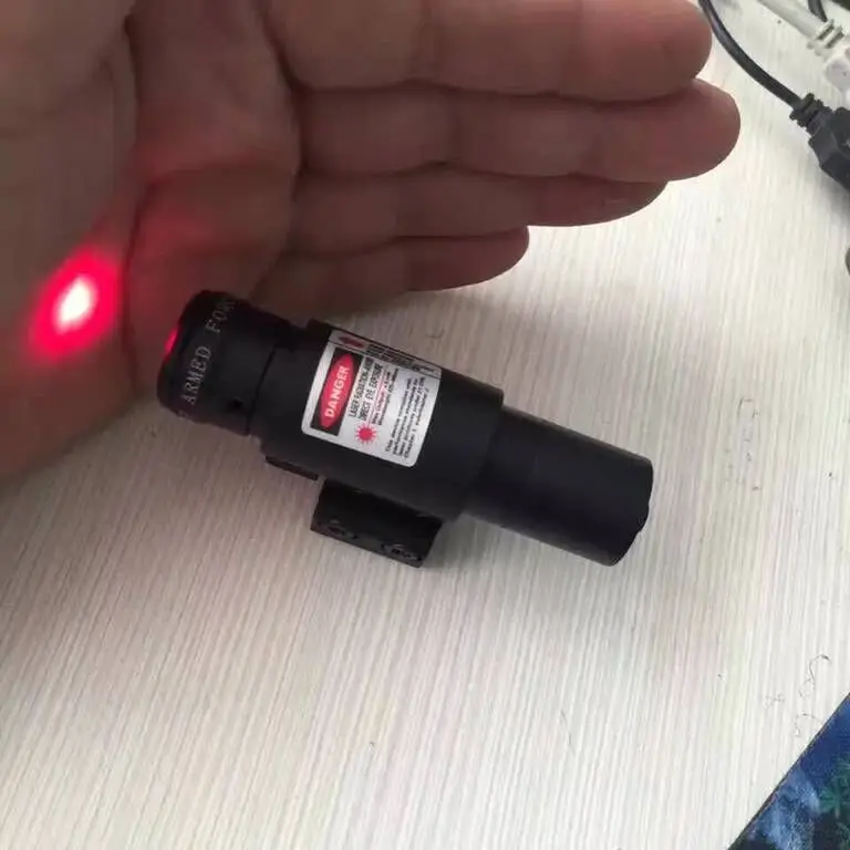 

Red Dot Laser Sight Slingshot Catapult Infrared Laser Mirror Up and Down Adjustment for Slingshot Catapult