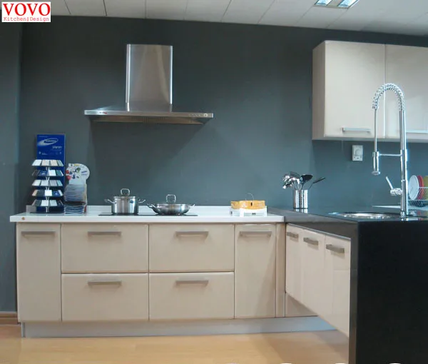 

Gloss lacquer flat pack kitchen cabinet