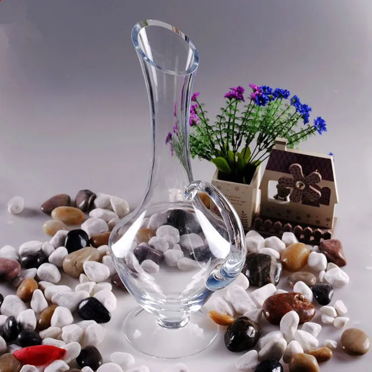 

Artificial Blowing Manual Cold Cut Lead-free Crystal Glass Trophy Shape Transparent Wine Decanter