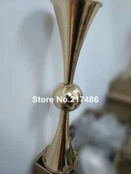 

Metal and chorme iron candle holder/candlestick in gold for weddings