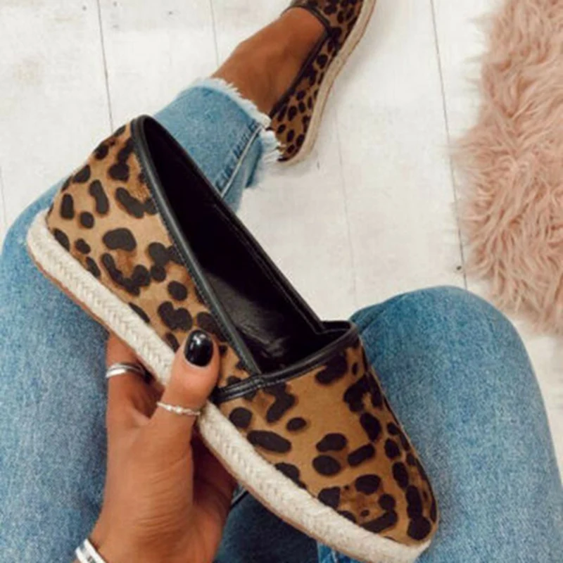 

LOOKYZIT Leapord Print Espadrilles Women Flat Shoes Casual Slip On Canvas Shoes Flat Bottom Lazy Loafers Hemp Basic Footwear
