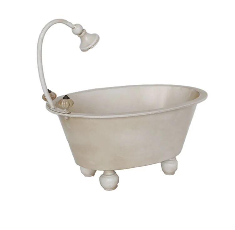 newborn baby photography bathtub basket