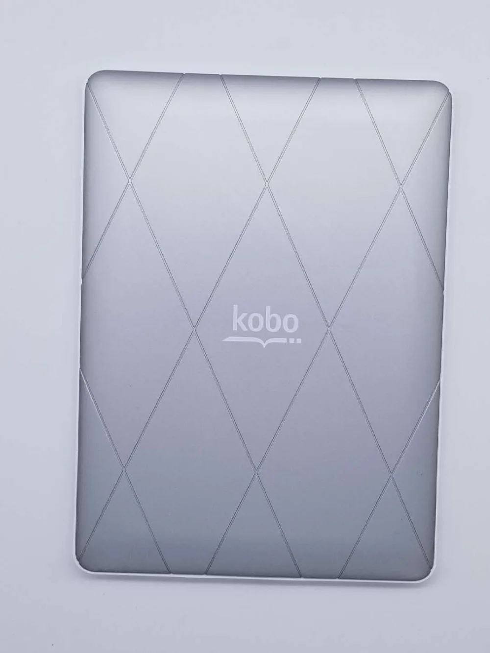 Электронная книга Kobo Glo N613 с сенсорным экраном e-ink 6 дюймов 1024x768 2 Гб wifi