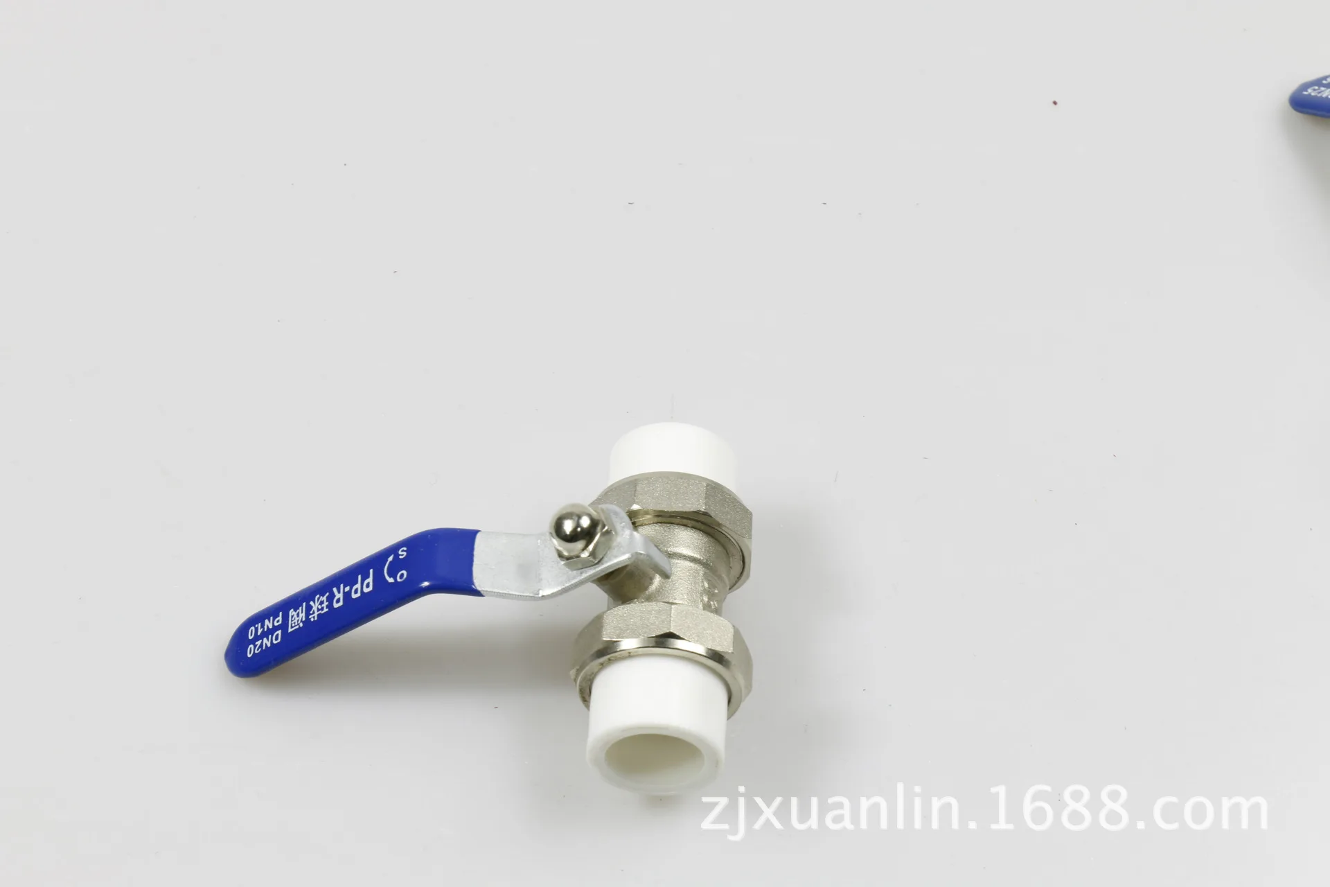 Yuhuan производители поставляют полипропиленовый двойной живой шаровой клапан горячего расплава фитинги трубы качество латунь металлический шар клапан доступный