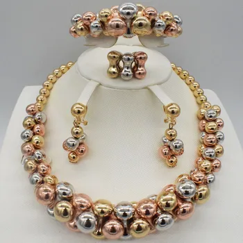 

2019 New Wholesale Gorgeous African The beads Jewelry Sets Gold Color Necklace Set Wedding Fashion Dubai Jewelry for women