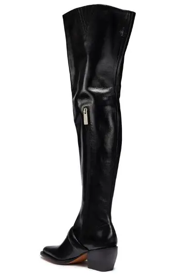 Зимние новые модные женские однотонные черные высокие кожаные сапоги Martin с острым носком и пряжкой на массивном каблуке с молнией сбоку