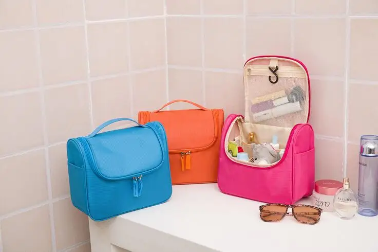 hanging toiletry bag 4