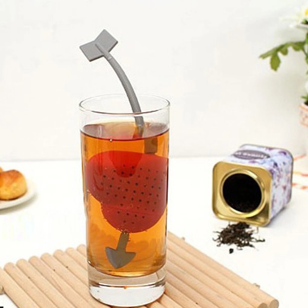 

2018New Mini Red Plastic Love Heart Shaped Tea Infuser Loose Tea Leaf Strainer Herbal Spice Filter
