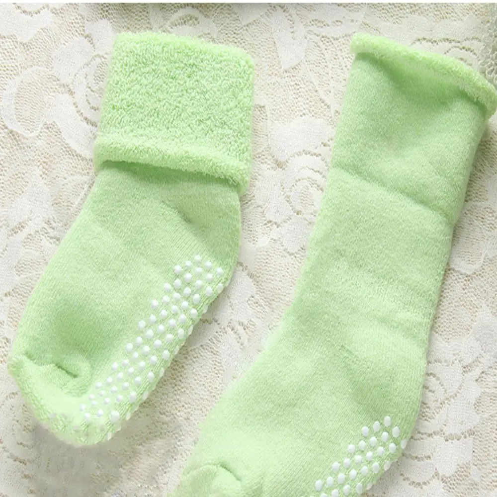 Хлопковые носки для малышей 1-3 лет толстые носки для маленьких мальчиков и девочек однотонные носки для детей, нескользящие носки для малышей - Цвет: green