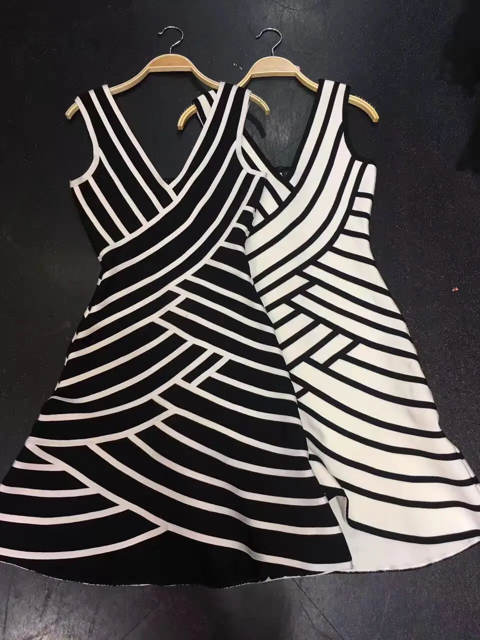 

High Quality Black White Striped Aline Rayon Bandage Dress Homecoming Party Elegant Dress