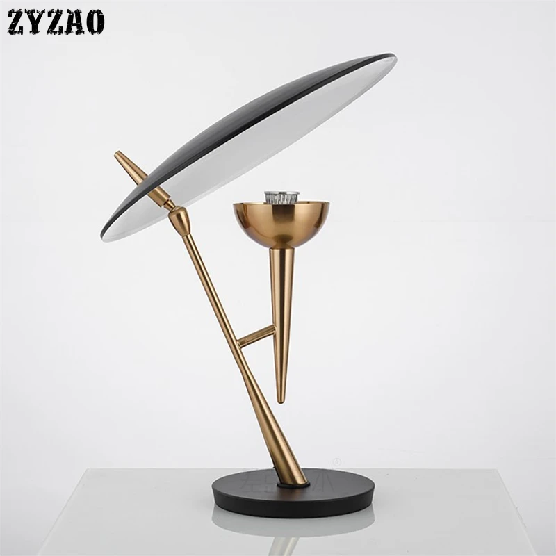 

Nordic Creative American Simple Personality Living Room Small Desk Lamp Designer Art Bedside Lamp Bedroom Model Room Table Lamps