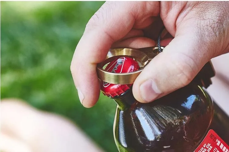 Высокое качество латунь ручной работы латунь креативное кольцо с открывалкой для бутылок Открытый EDC Кемпинг Инструмент GS-0068